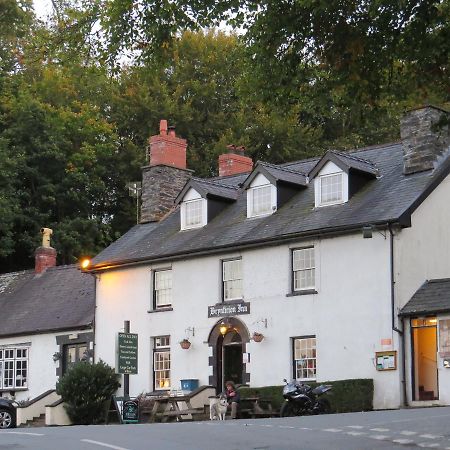 The Bryntirion Inn Llandderfel Εξωτερικό φωτογραφία